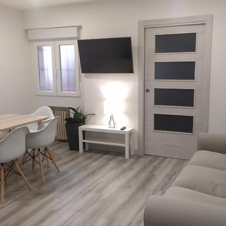 Mirrooms Oviedo Bagian luar foto