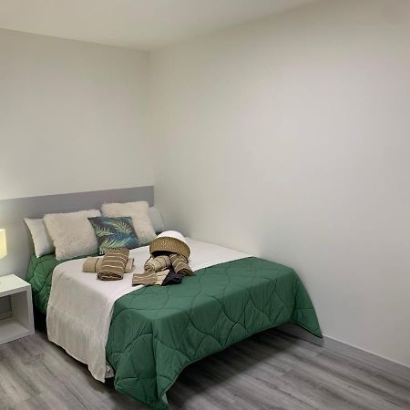 Mirrooms Oviedo Bagian luar foto