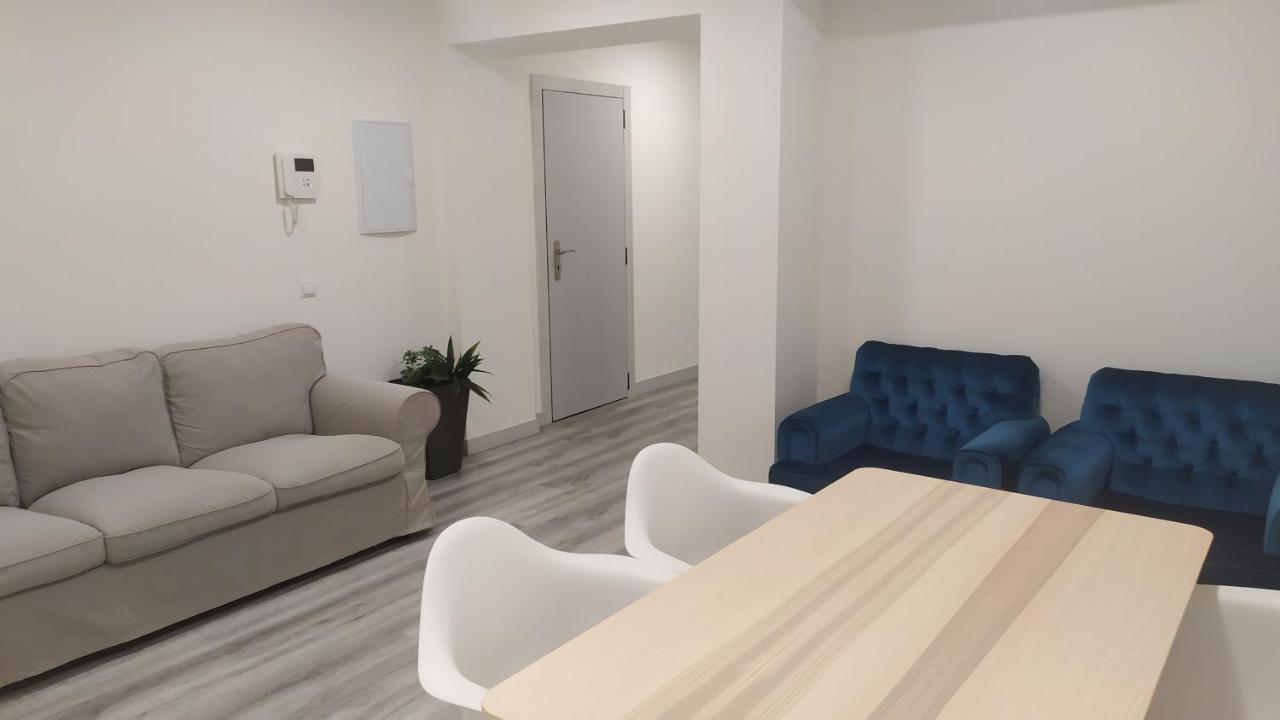 Mirrooms Oviedo Bagian luar foto