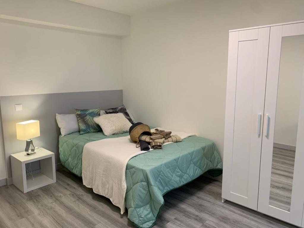 Mirrooms Oviedo Bagian luar foto