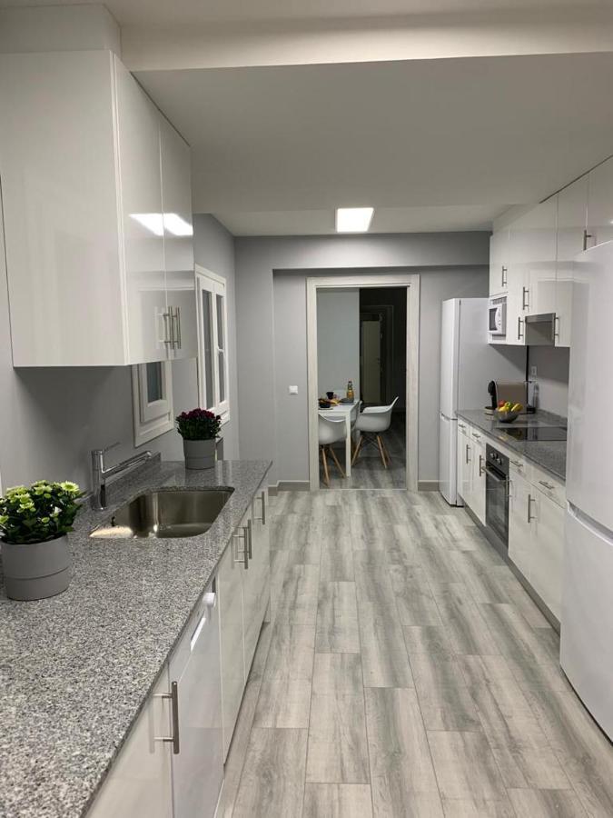 Mirrooms Oviedo Bagian luar foto