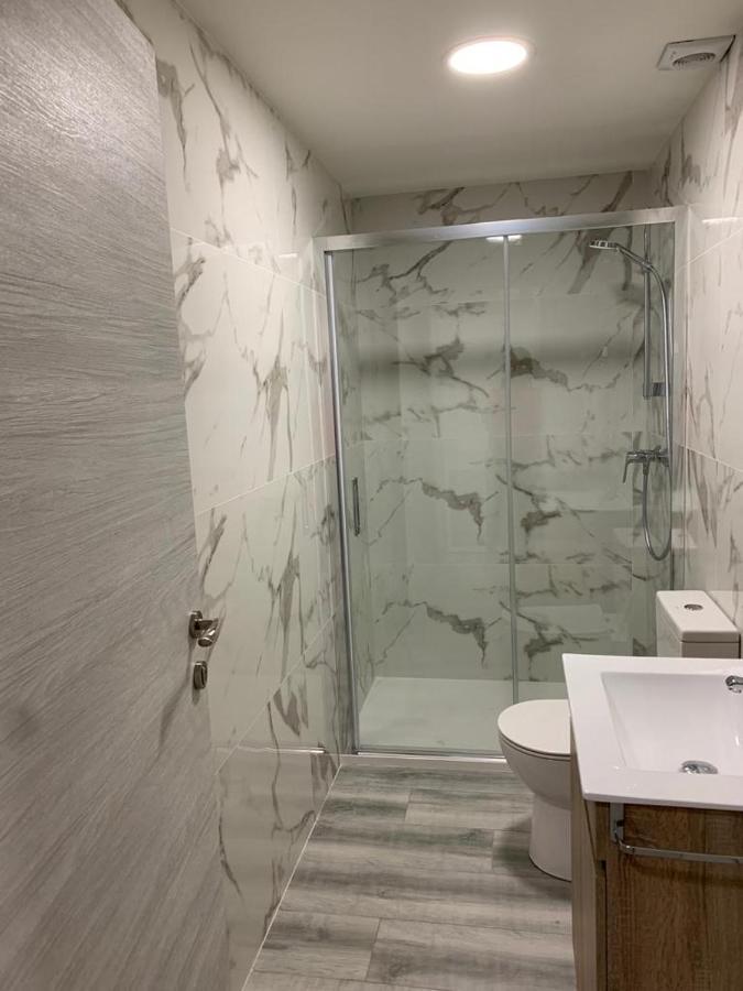 Mirrooms Oviedo Bagian luar foto