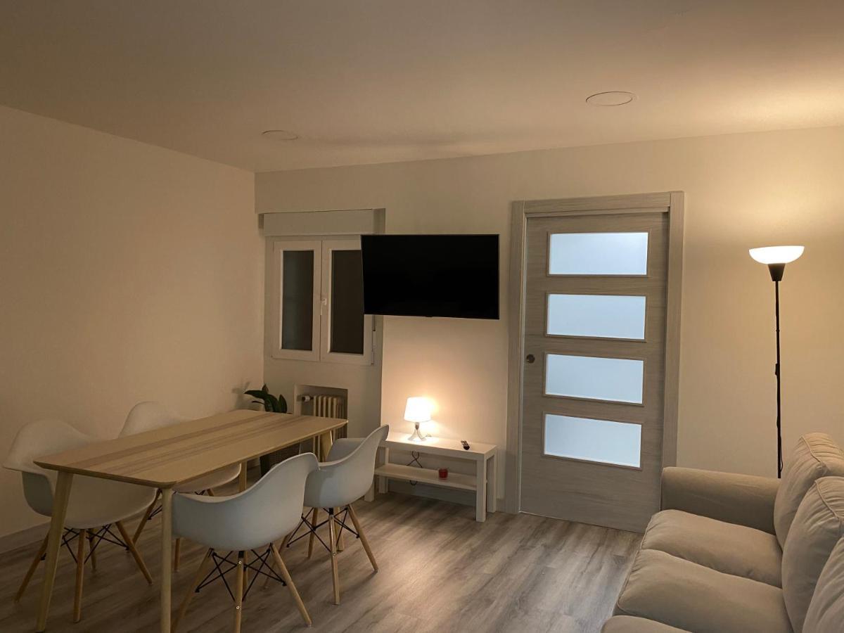 Mirrooms Oviedo Bagian luar foto