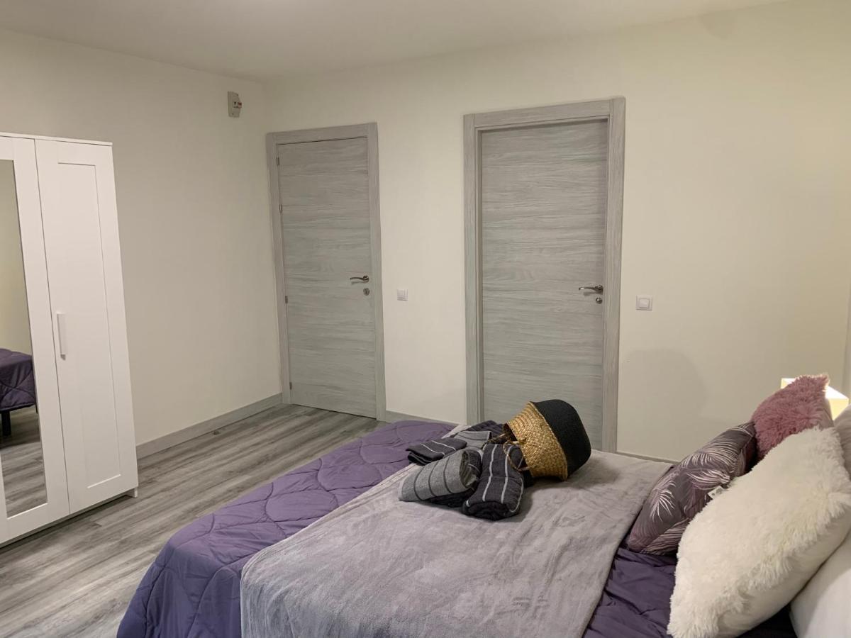 Mirrooms Oviedo Bagian luar foto