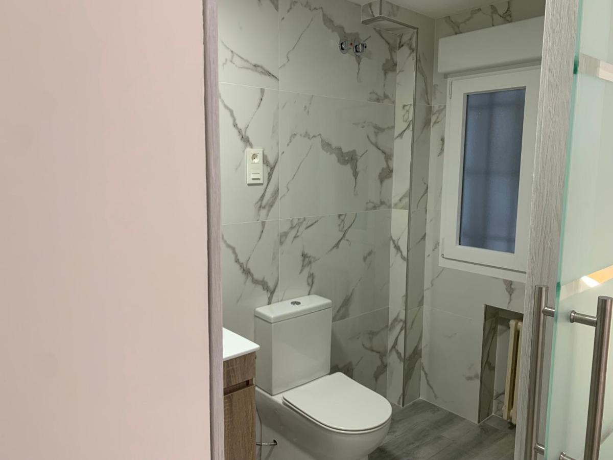 Mirrooms Oviedo Bagian luar foto