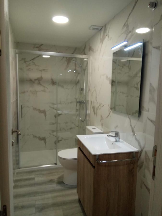Mirrooms Oviedo Bagian luar foto