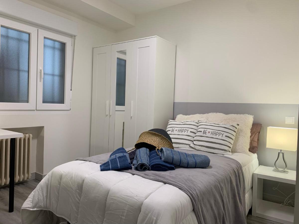 Mirrooms Oviedo Bagian luar foto