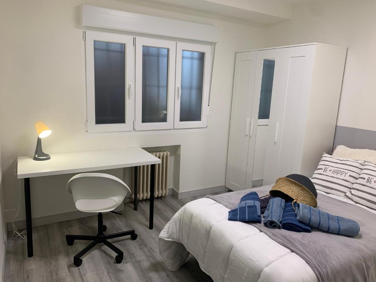 Mirrooms Oviedo Bagian luar foto