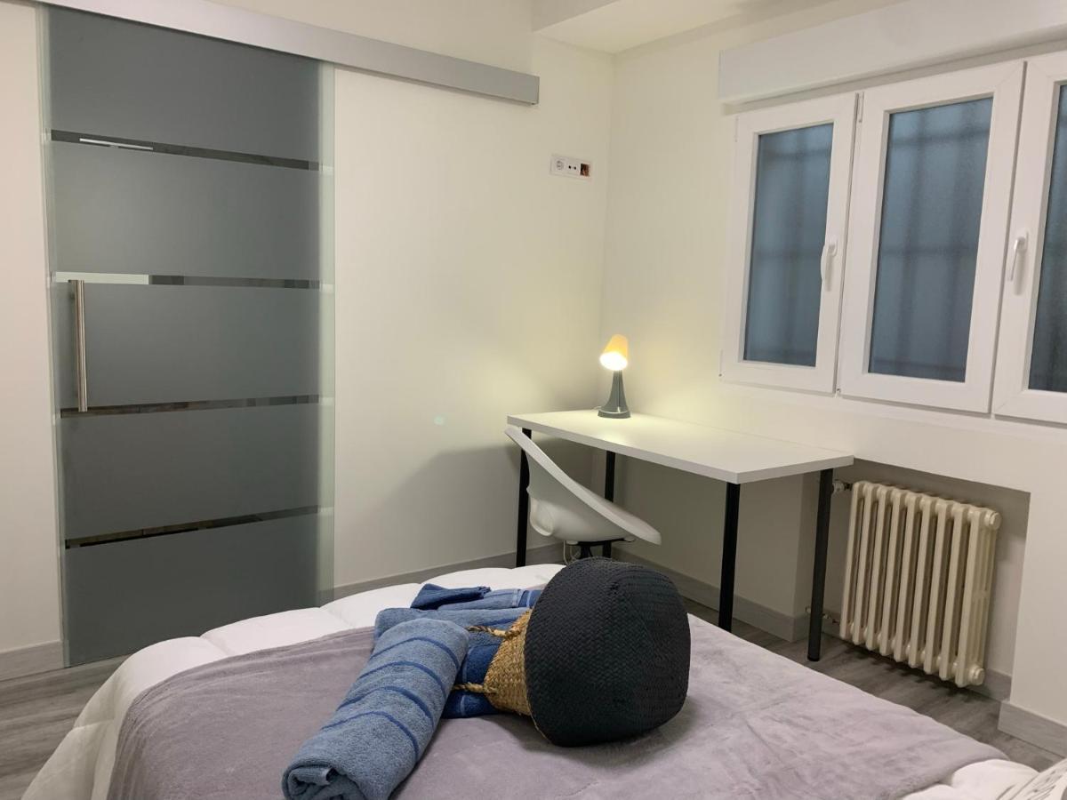 Mirrooms Oviedo Bagian luar foto